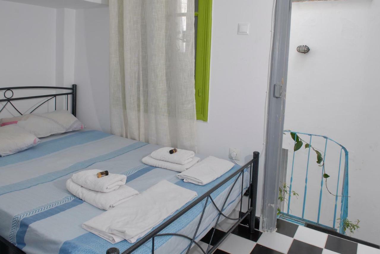 Chameleon Youth Hostel Athen Exterior foto